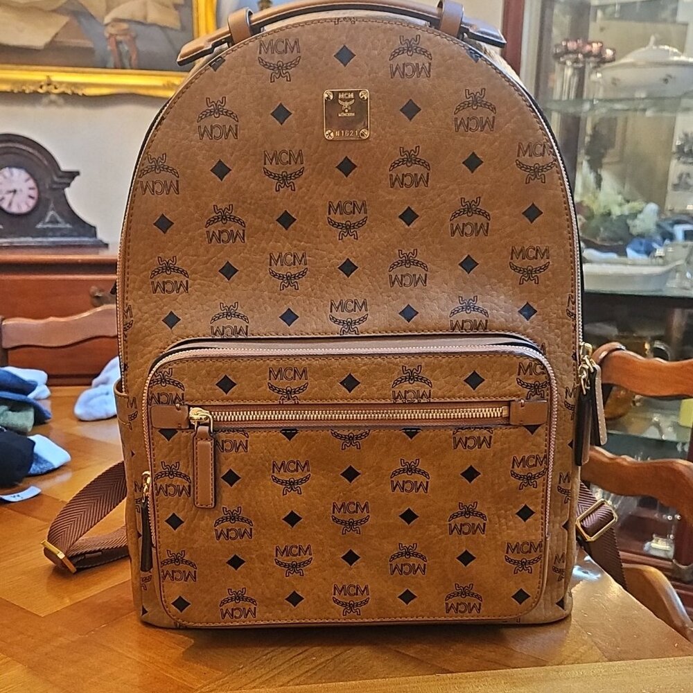 Mcm stark backpack in visetos